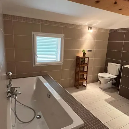 Vila Charming 2-14 Persons